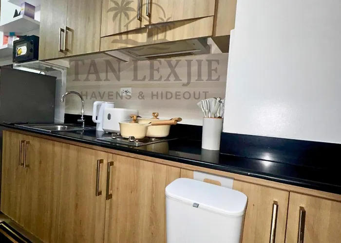 Shore Residences By Tan Lexjie Aparthotel Manila